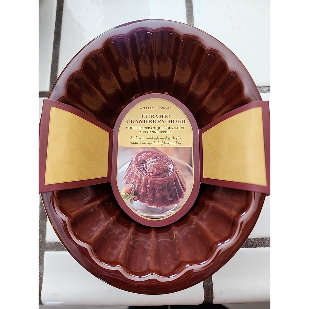 Williams Sonoma Glazed Stoneware Cranberry Mold Holiday Thanksgiving Christmas